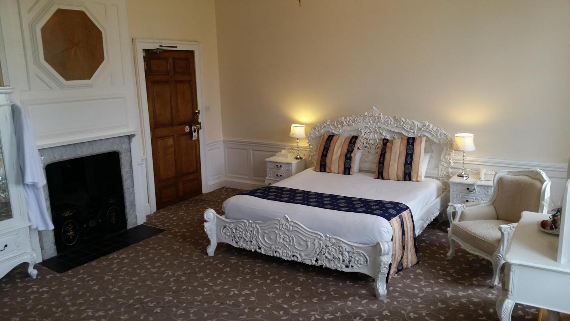 Haughton Hall Hotel & Leisure Club テルフォード 部屋 写真