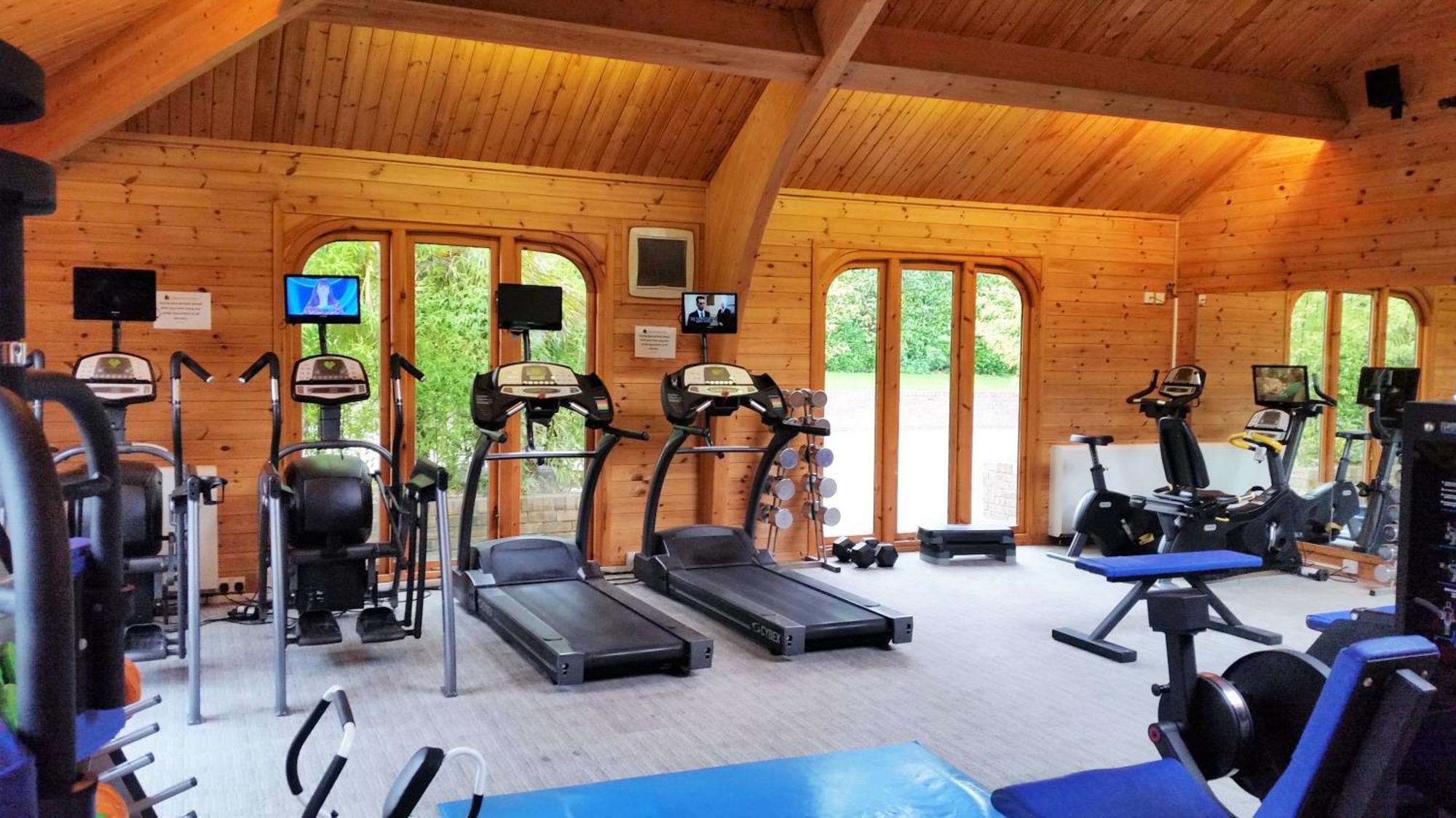 Haughton Hall Hotel & Leisure Club テルフォード エクステリア 写真
